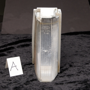 70-71 FRONT RIGHT TURN SIGNAL LENS