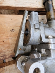 70 WINDSHIELD WIPER MOTOR