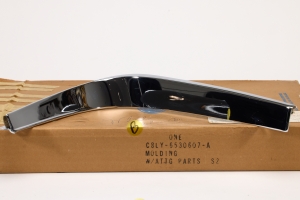 RH NOS QUARTER WINDOW CHROME - B
