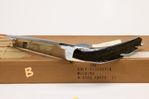 RH NOS QUARTER WINDOW CHROME - B